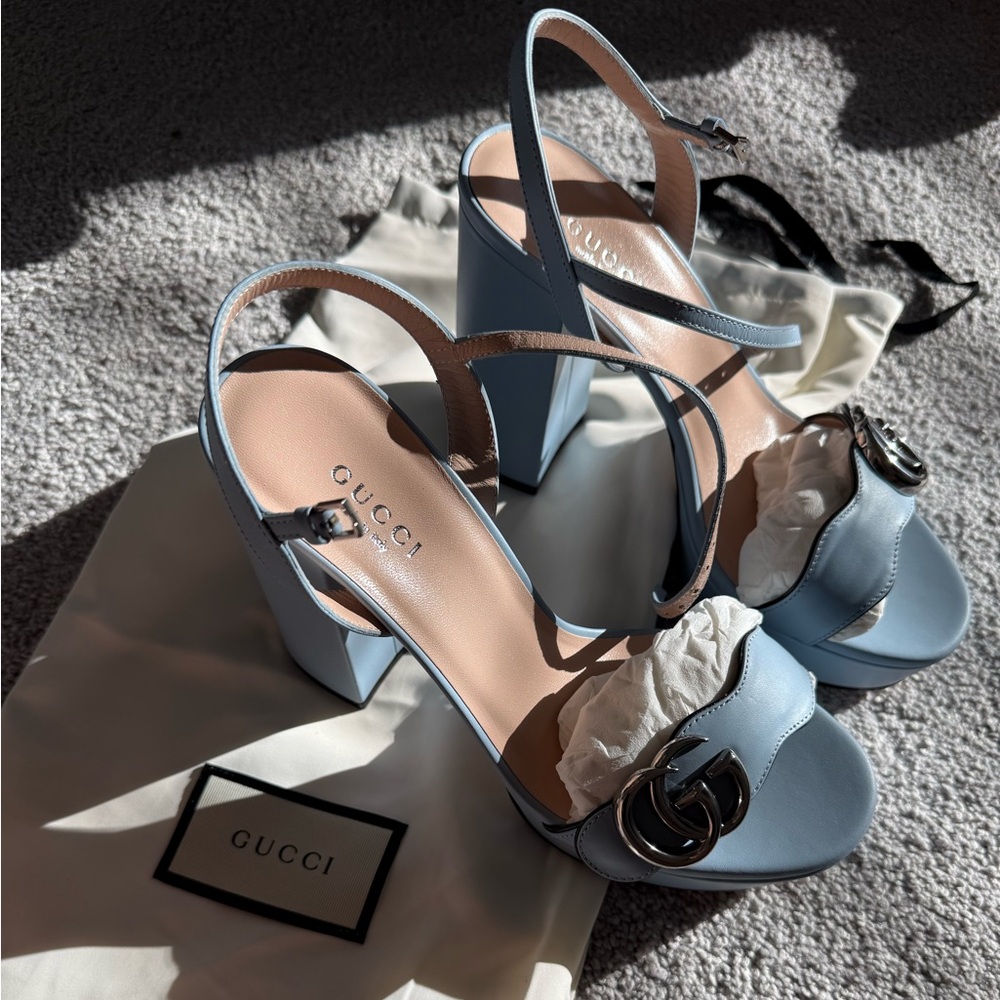 ☁️Baby blue Gucci authentic platform platforms☁️